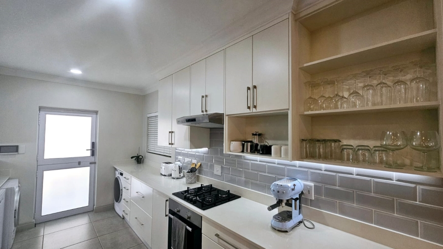 To Let 3 Bedroom Property for Rent in Hartenbos Central Western Cape